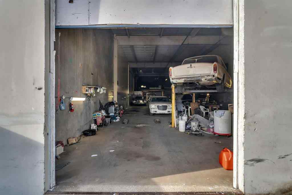 MLS® A2174996 - Unit #13 2219 35 Avenue NE in North Airways Calgary, Commercial