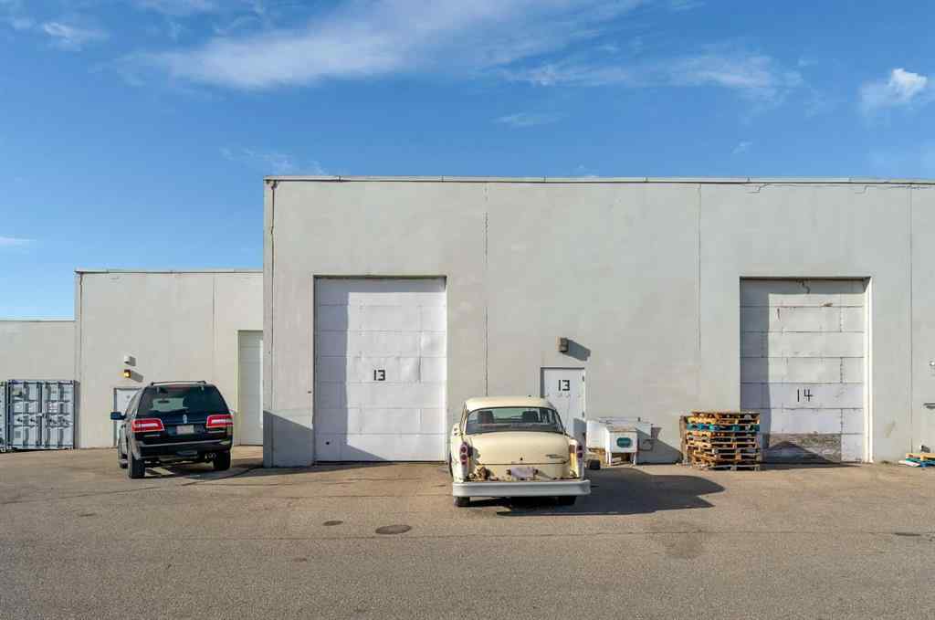MLS® A2174996 - Unit #13 2219 35 Avenue NE in North Airways Calgary, Commercial