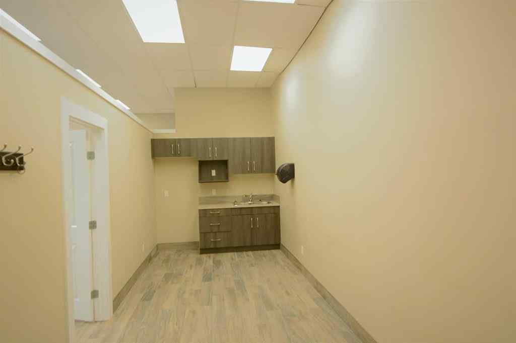 MLS® A2175024 - Unit #1 1370 Robinson Avenue  in Hawkridge Estates Penhold, Commercial