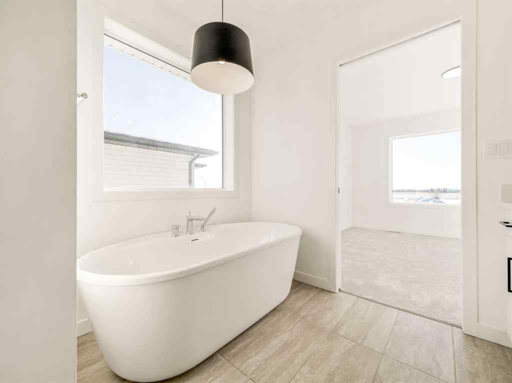 MLS® A2175326 - 4622 31 Avenue S in Discovery Lethbridge, Residential