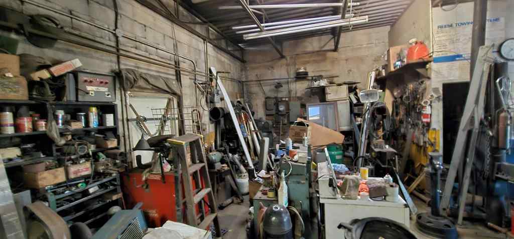 MLS® A2175489 - 2040 36 Street SE in Forest Lawn Industrial Calgary, Commercial