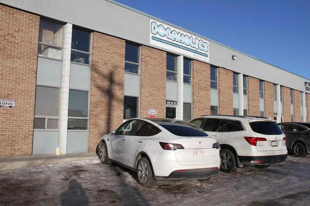 MLS® A2175752 - Unit #3 1404 44 Avenue NE in McCall Calgary, Commercial