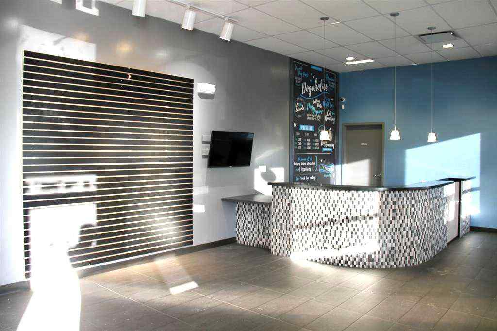 MLS® A2175752 - Unit #3 1404 44 Avenue NE in McCall Calgary, Commercial