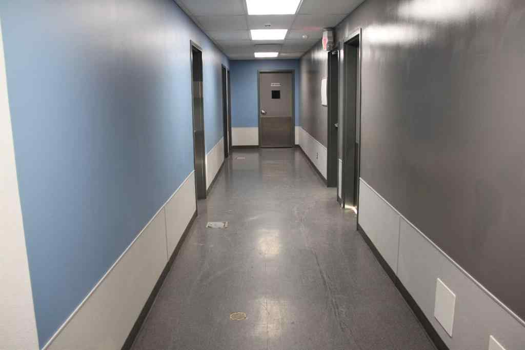 MLS® A2175752 - Unit #3 1404 44 Avenue NE in McCall Calgary, Commercial