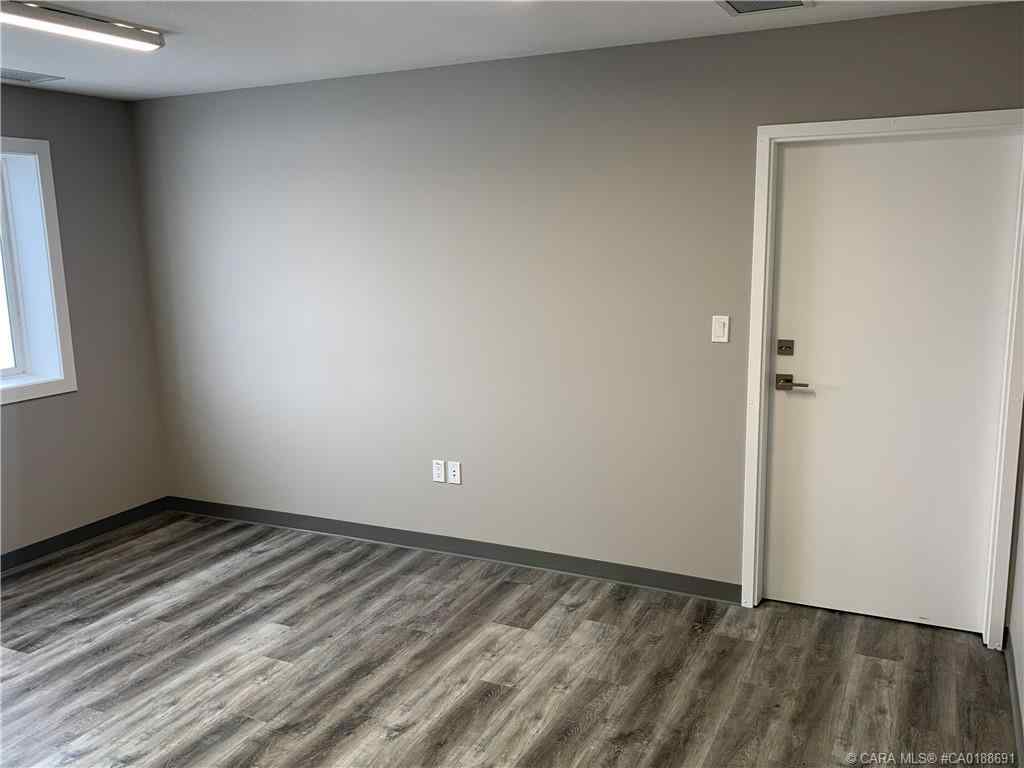 MLS® A2176243 - Unit #17 39207 Range Road 271   in Blindman Industrial Park Rural Red Deer County, Commercial
