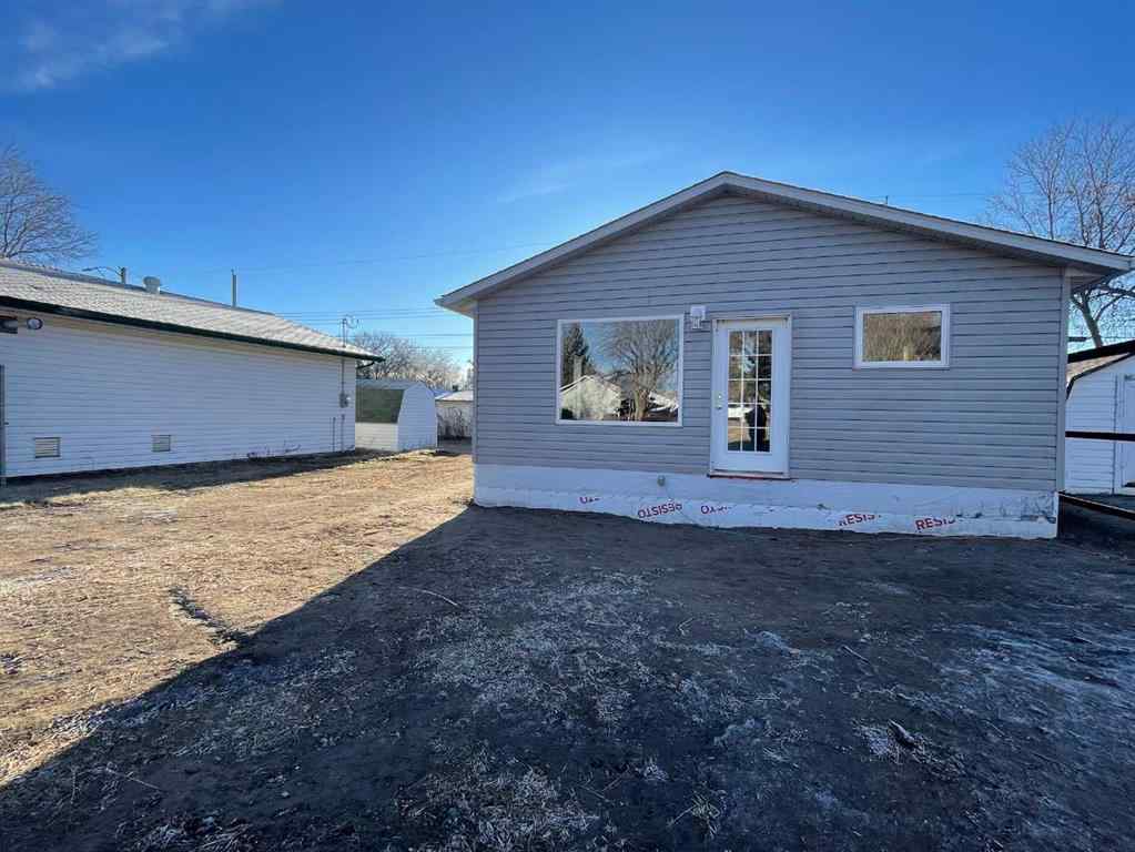 MLS® A2176429 - 733 9 Avenue  in NONE Wainwright, Land