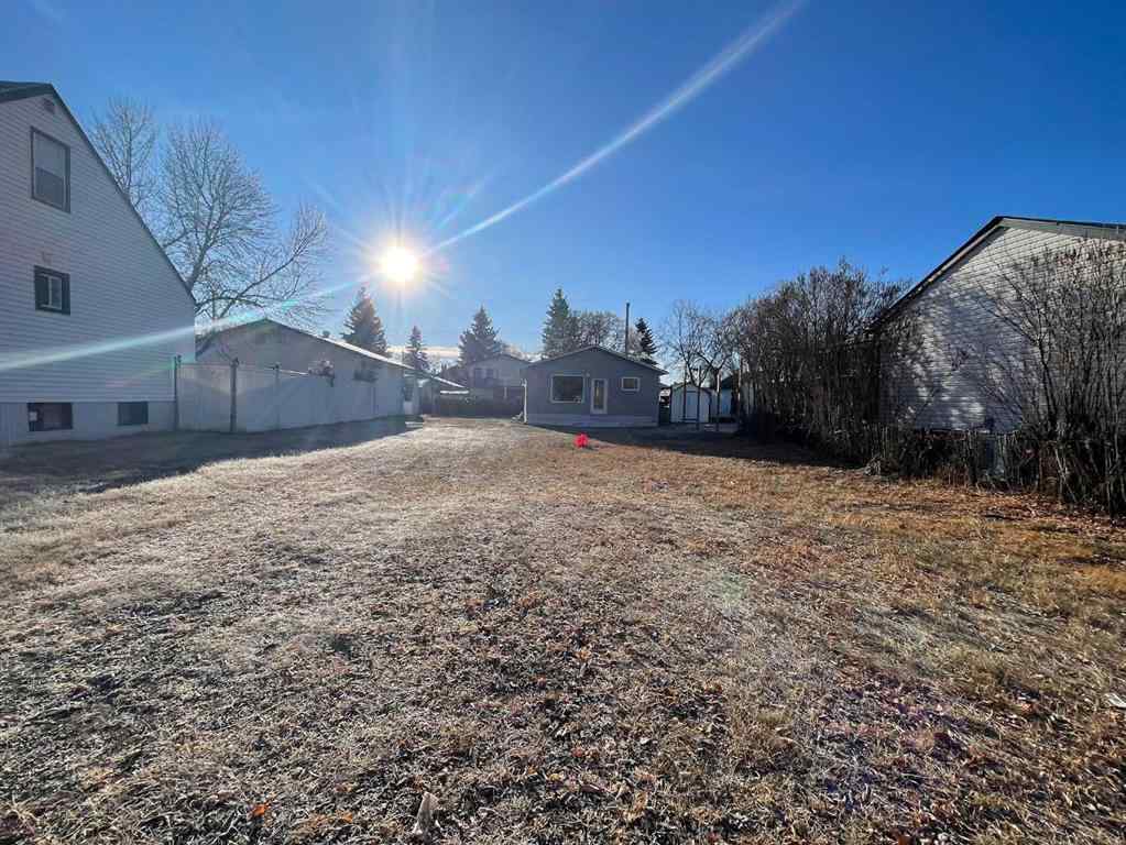 MLS® A2176429 - 733 9 Avenue  in NONE Wainwright, Land