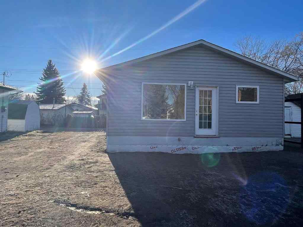 MLS® A2176429 - 733 9 Avenue  in NONE Wainwright, Land