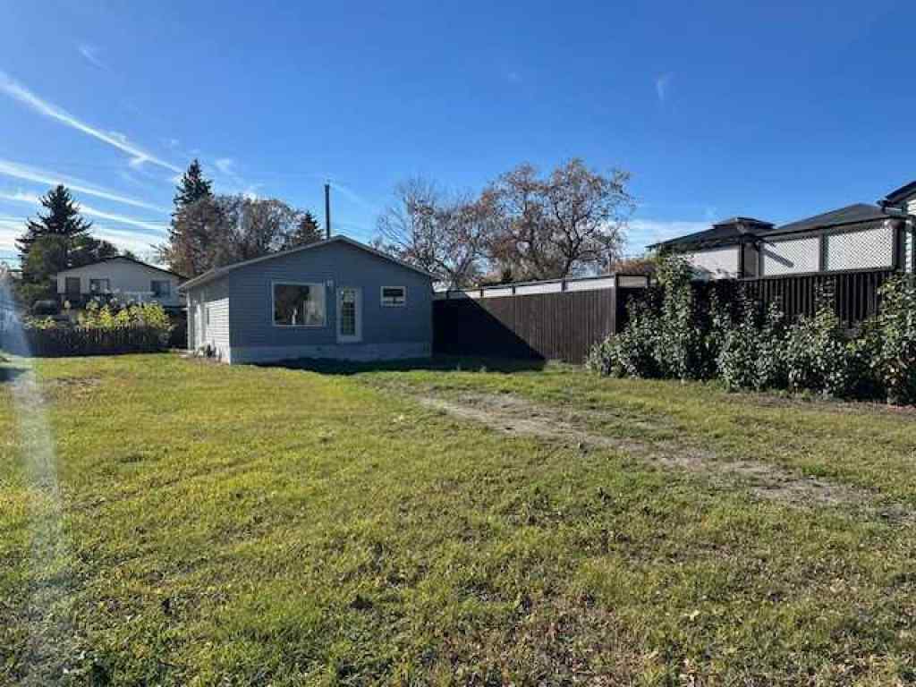 MLS® A2176429 - 733 9 Avenue  in NONE Wainwright, Land