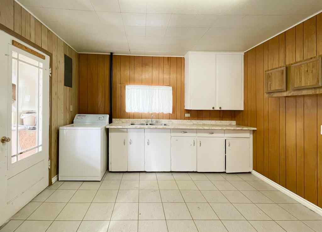 MLS® A2176577 - 1037 8 Avenue  in Wainwright Wainwright, Residential