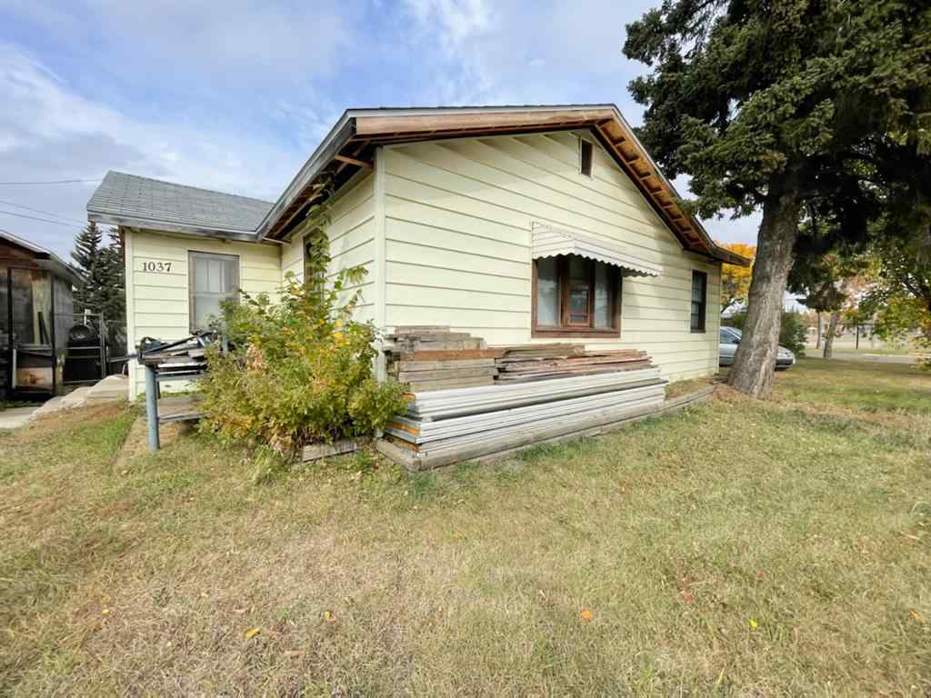 MLS® A2176577 - 1037 8 Avenue  in Wainwright Wainwright, Residential
