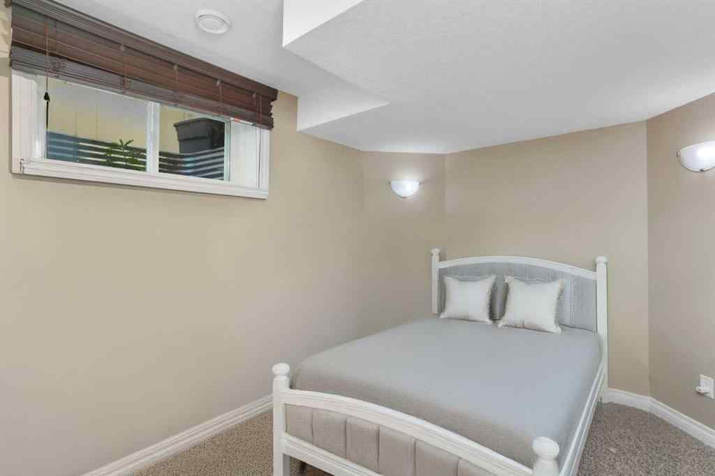MLS® A2176873 - 16 Oakwood Close  in Oriole Park West Red Deer, Residential