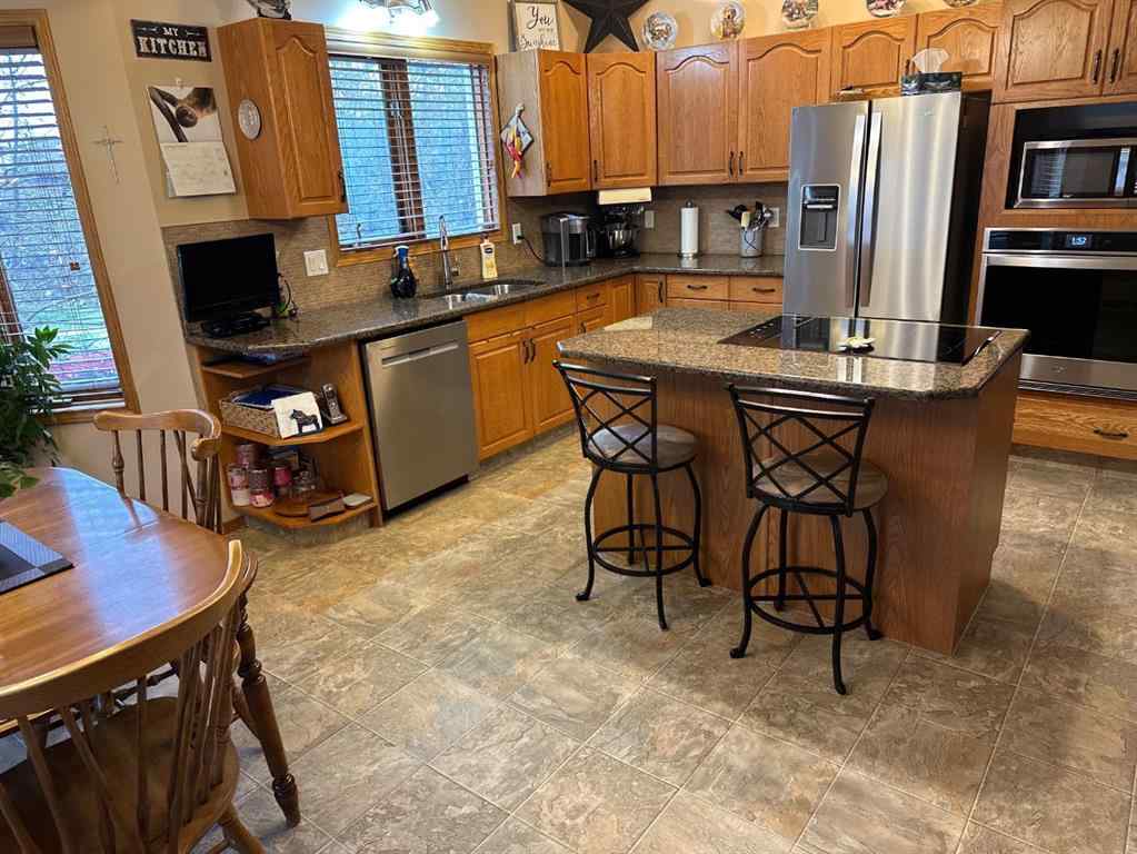MLS® A2177028 - 7129 99A Street  in Norglen Peace River, Residential