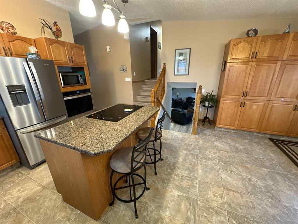 MLS® A2177028 - 7129 99A Street  in Norglen Peace River, Residential