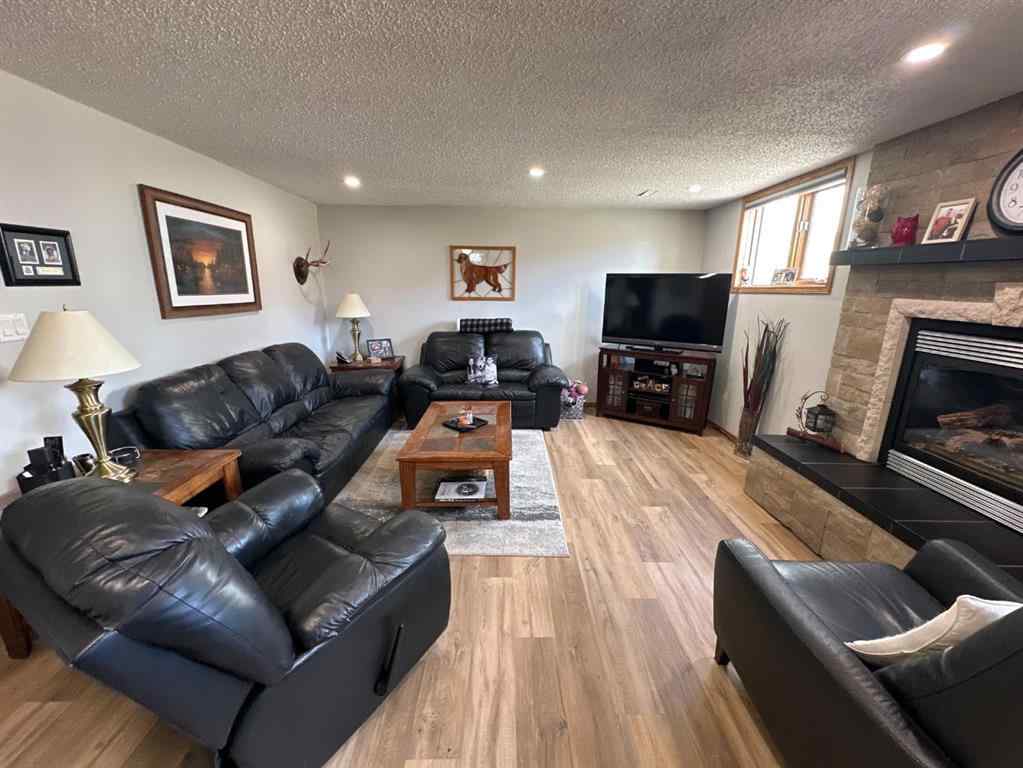 MLS® A2177028 - 7129 99A Street  in Norglen Peace River, Residential