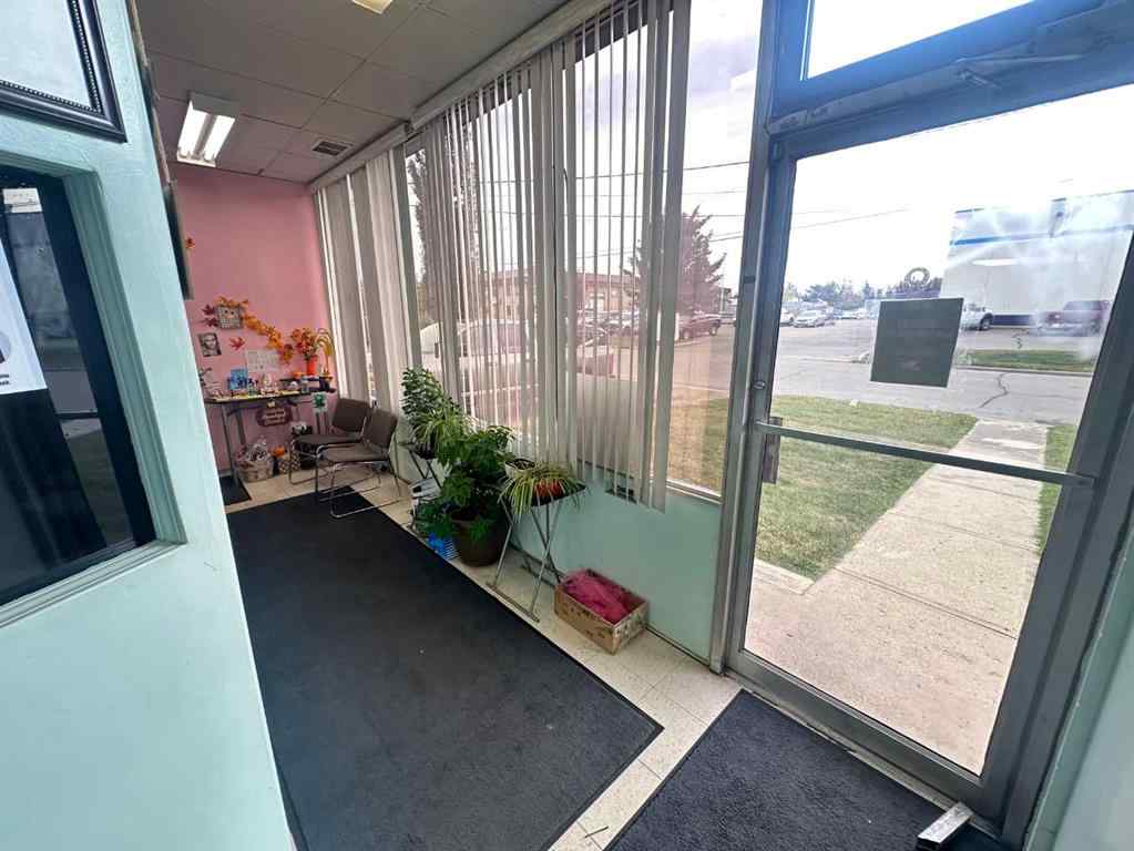 MLS® A2177338 - Unit #9 4676 61 Street  in NONE Red Deer, Commercial