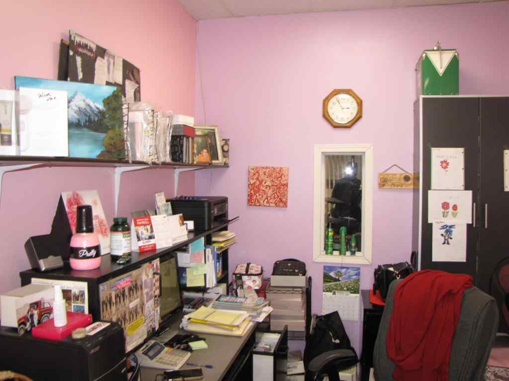 MLS® A2177338 - Unit #9 4676 61 Street  in NONE Red Deer, Commercial