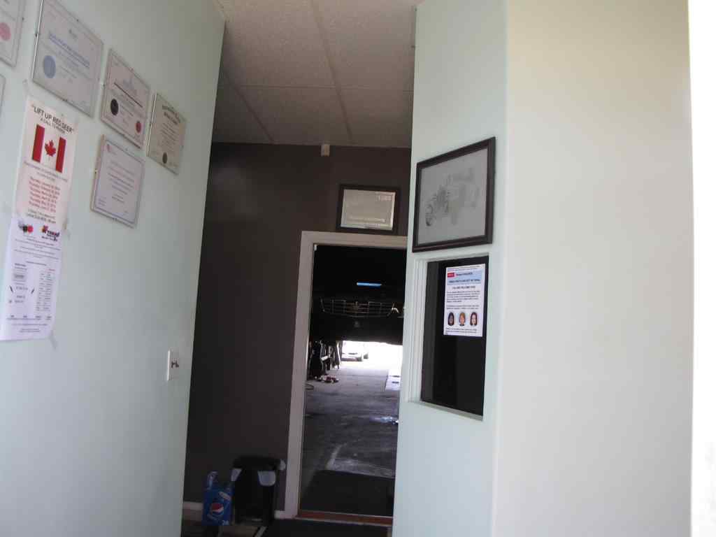 MLS® A2177338 - Unit #9 4676 61 Street  in NONE Red Deer, Commercial