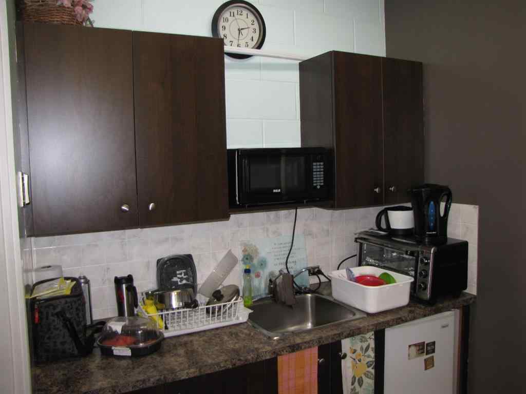 MLS® A2177338 - Unit #9 4676 61 Street  in NONE Red Deer, Commercial