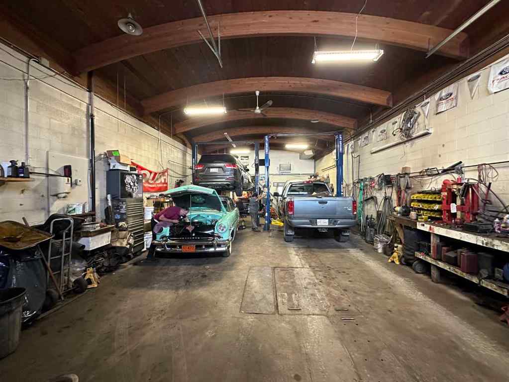 MLS® A2177338 - Unit #9 4676 61 Street  in NONE Red Deer, Commercial