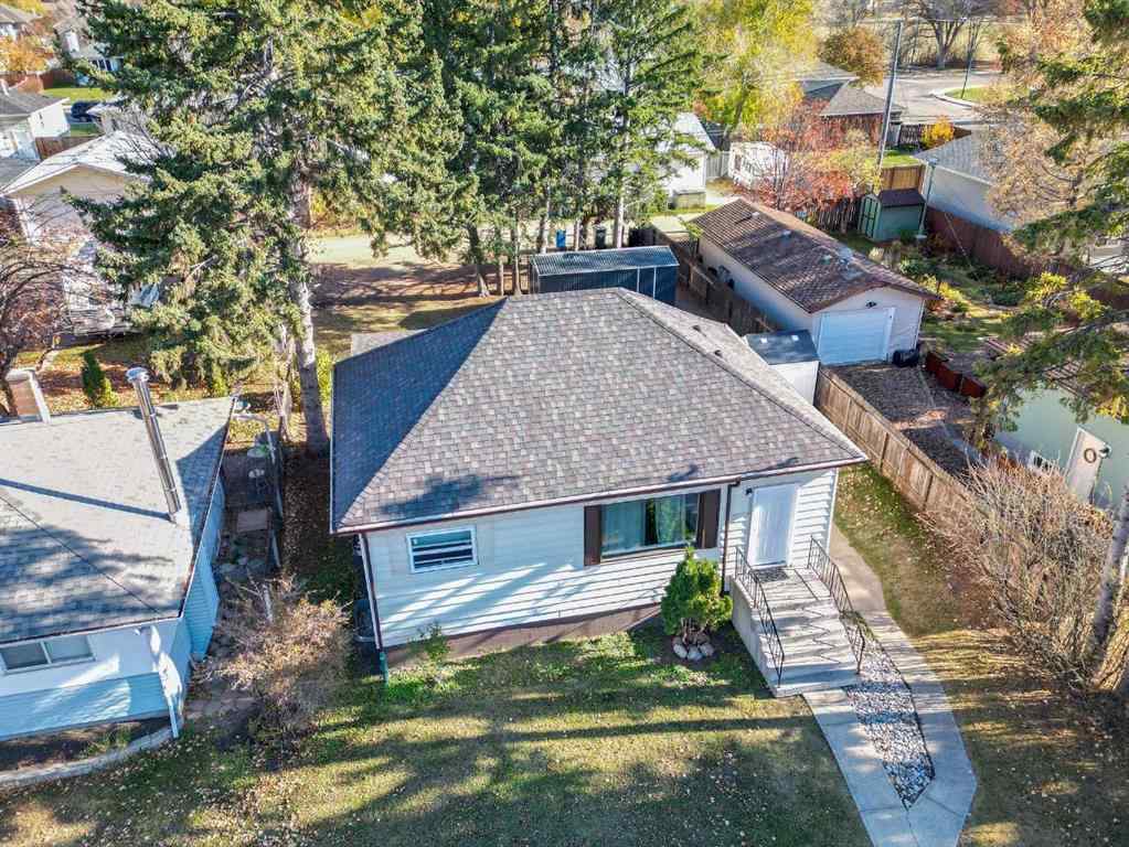 MLS® A2177915 - 4209 43 Avenue  in Grandview Red Deer, Residential