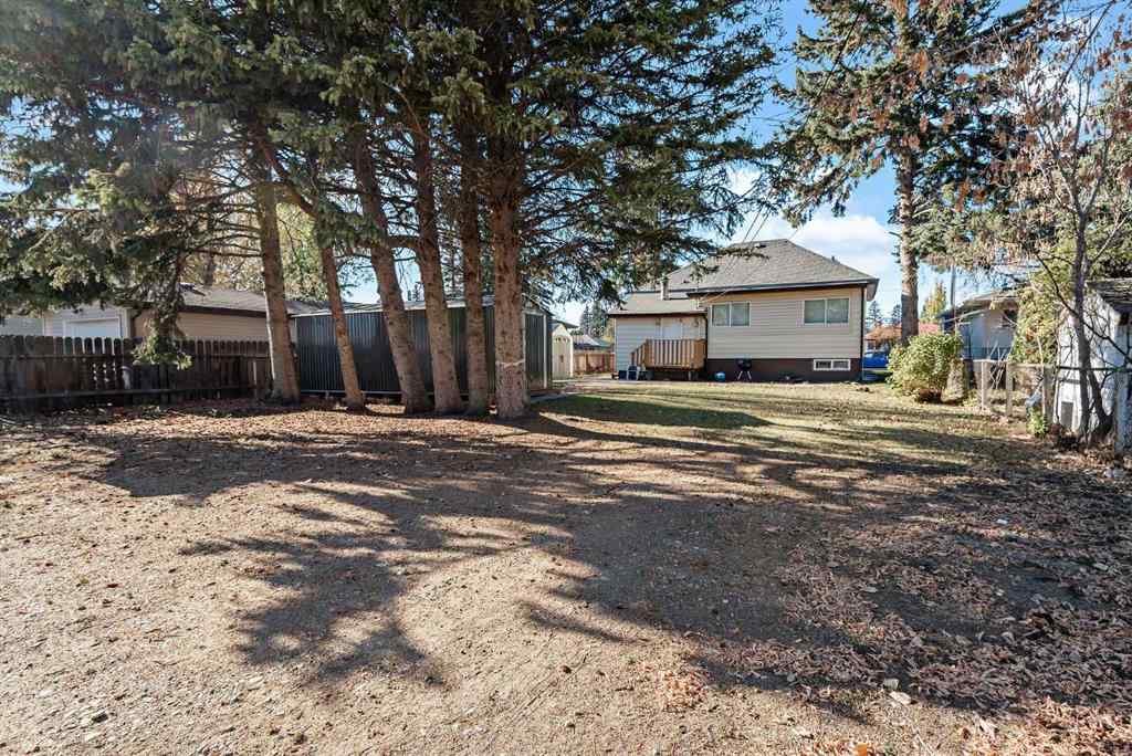 MLS® A2177915 - 4209 43 Avenue  in Grandview Red Deer, Residential