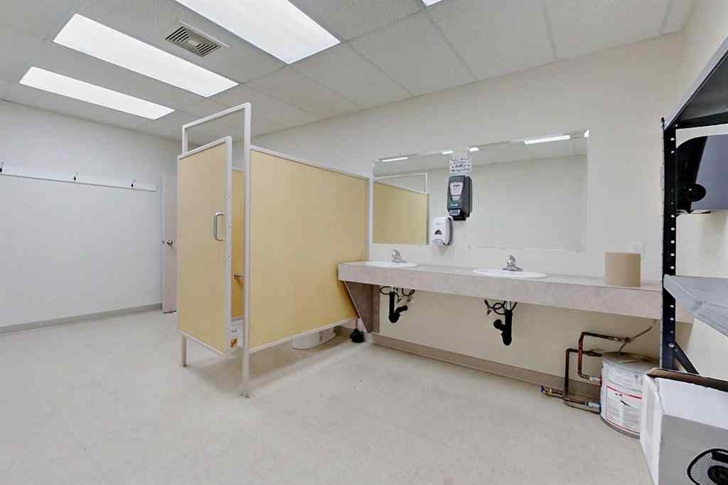 MLS® A2177935 - Unit #3 8 Gateway Boulevard  in Gateway Industrial Park Rural Clearwater County, Commercial