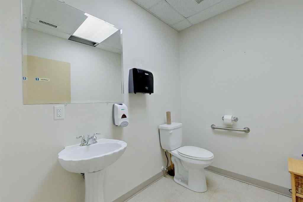 MLS® A2177935 - Unit #3 8 Gateway Boulevard  in Gateway Industrial Park Rural Clearwater County, Commercial