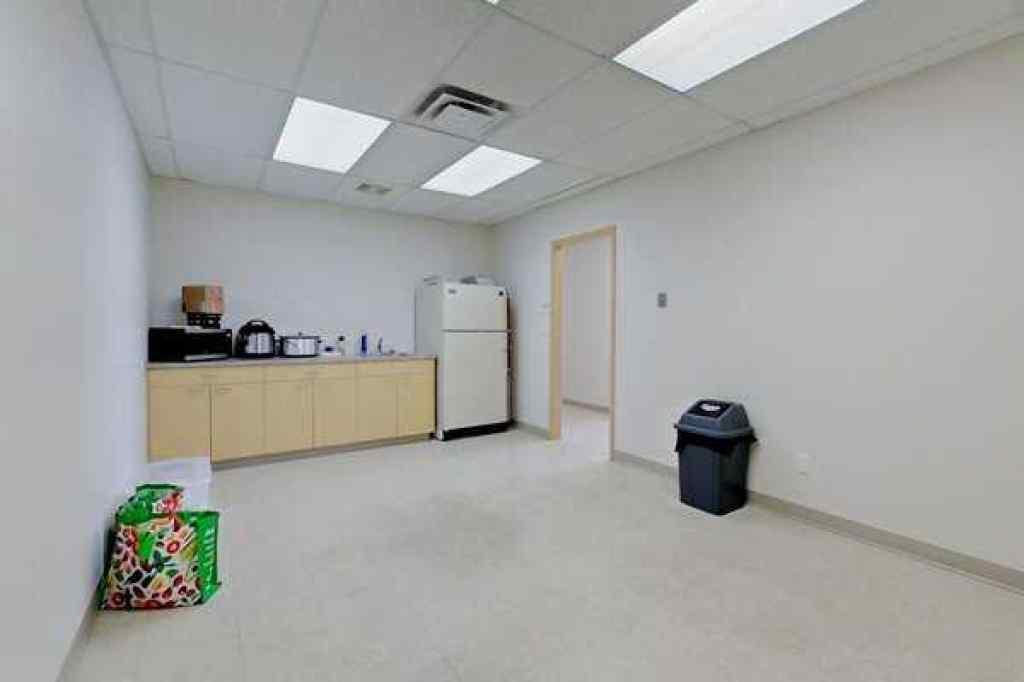 MLS® A2177935 - Unit #3 8 Gateway Boulevard  in Gateway Industrial Park Rural Clearwater County, Commercial