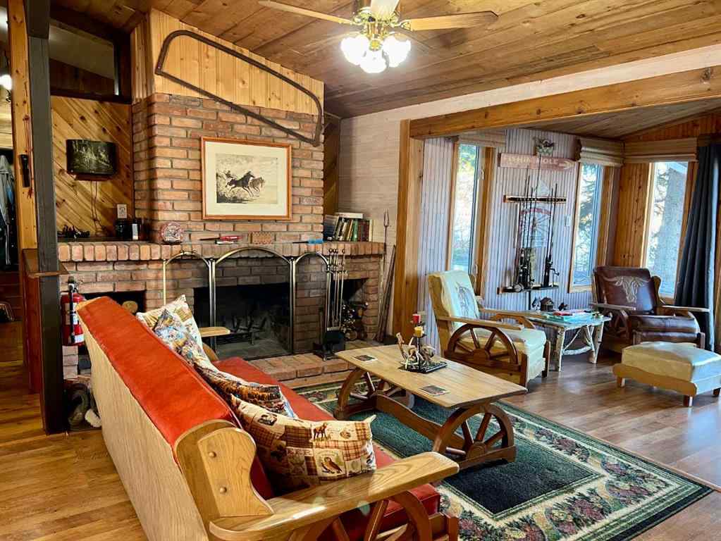 MLS® A2177979 - 4 Lee Lake Road  in NONE Rural Pincher Creek No. 9, M.D. of, Residential