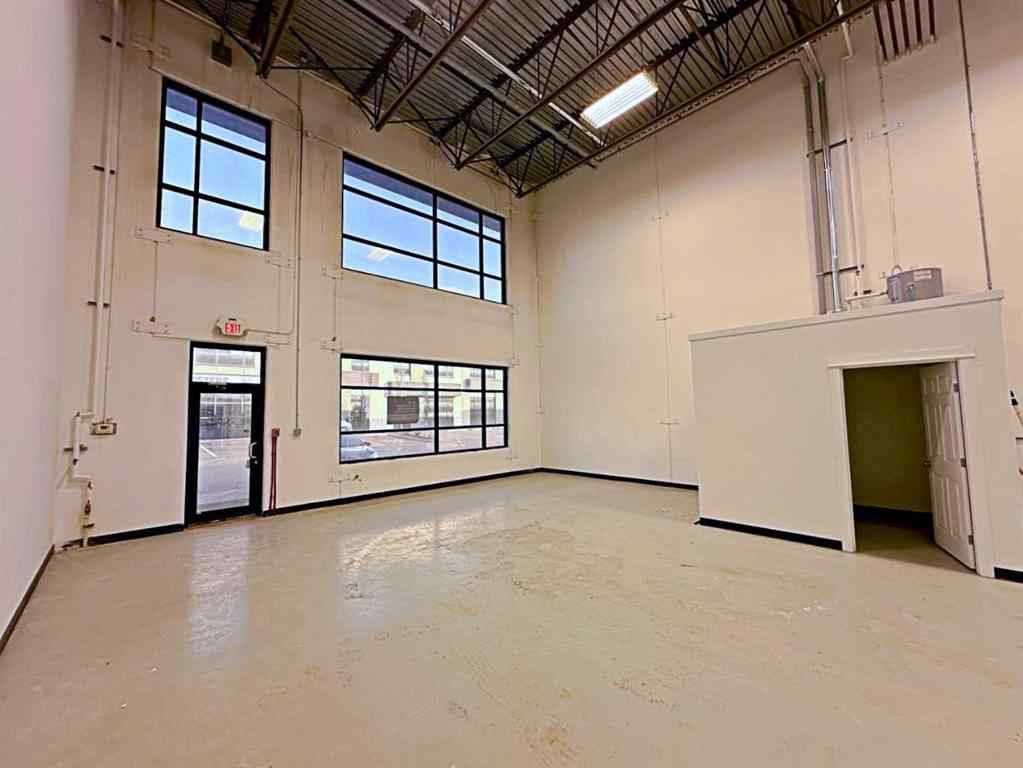 MLS® A2178069 - Unit #206 400 Mackenzie Boulevard  in Mackenzie Park Fort McMurray, Commercial