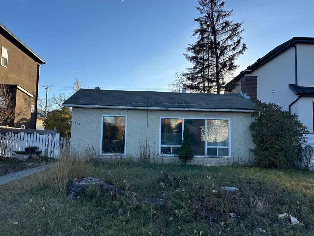 MLS® A2178544 - 6623 Bow Crescent NW in Bowness Calgary, Residential