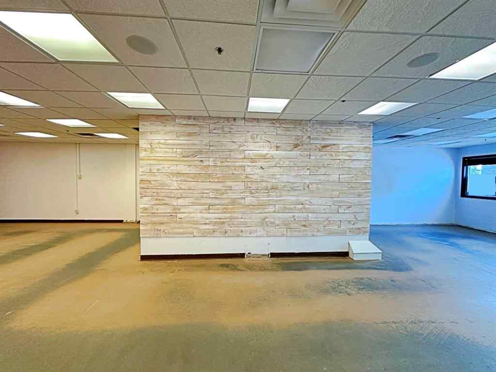 MLS® A2178833 - Unit #4 122 Millennium Drive  in Timberlea Fort McMurray, Commercial