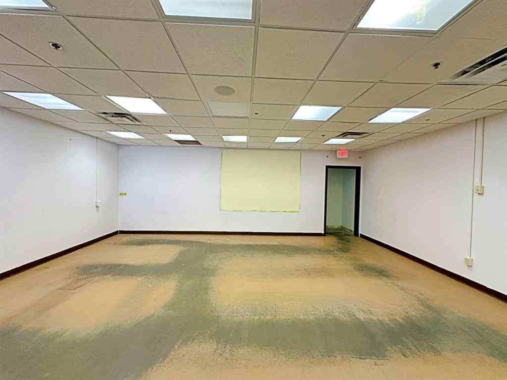 MLS® A2178833 - Unit #4 122 Millennium Drive  in Timberlea Fort McMurray, Commercial
