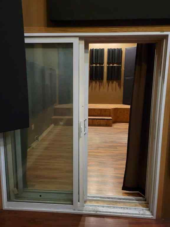 MLS® A2178849 - 3208 8 Avenue NE in Franklin Calgary, Commercial