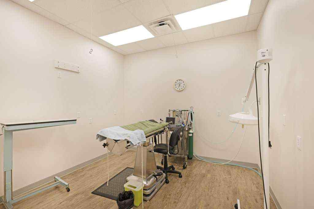 MLS® A2178921 - 50 Upland Boulevard W in Central Brooks, Commercial