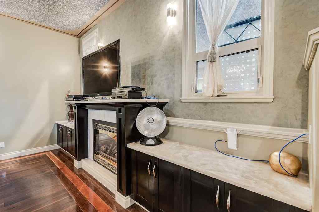 MLS® A2179465 - 75 Gray Way  in Bearspaw_Calg Rural Rocky View County, Residential