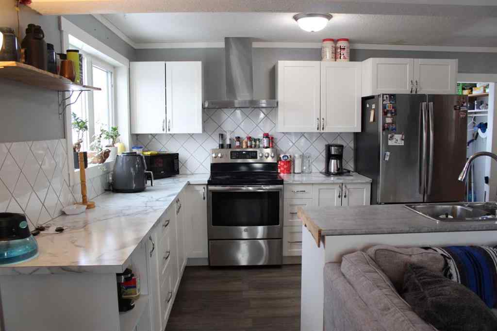 MLS® A2179481 - 409 2nd Street NE in NONE Manning, Residential