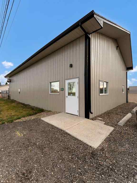 MLS® A2179683 - 1006 2 Avenue  in Dunmore Industrial Dunmore, Commercial