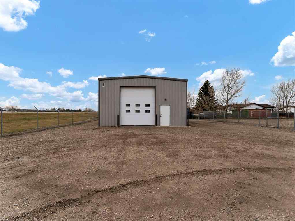 MLS® A2179683 - 1006 2 Avenue  in Dunmore Industrial Dunmore, Commercial
