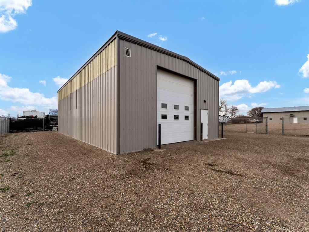 MLS® A2179683 - 1006 2 Avenue  in Dunmore Industrial Dunmore, Commercial