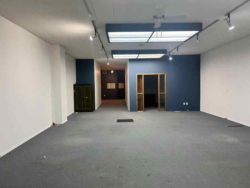 MLS® A2180334 - 5012 50 ave.   in Central Ponoka Ponoka, Commercial