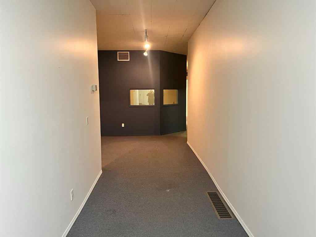 MLS® A2180334 - 5012 50 ave.   in Central Ponoka Ponoka, Commercial
