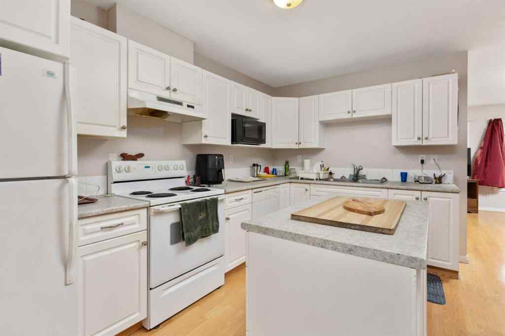 MLS® A2180472 - 5121 50 Street  in Strome Strome, Residential