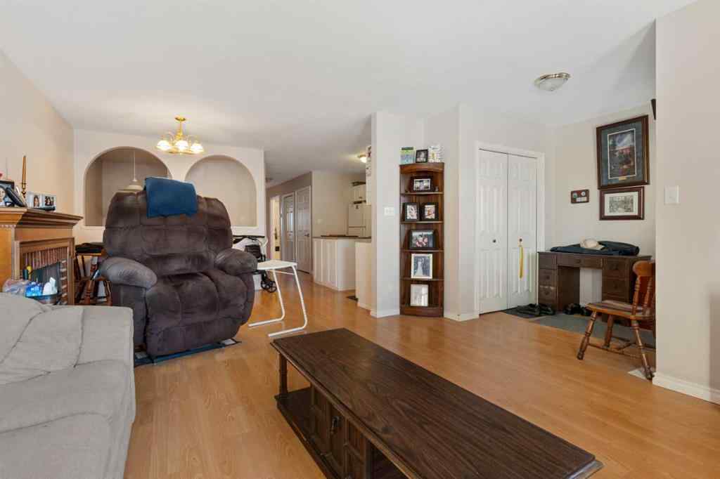 MLS® A2180472 - 5121 50 Street  in Strome Strome, Residential