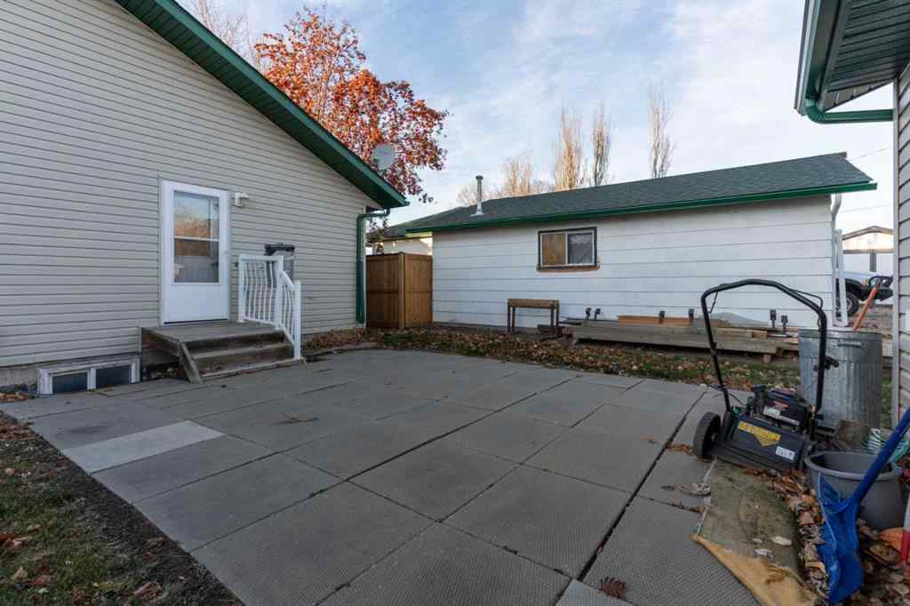 MLS® A2180472 - 5121 50 Street  in Strome Strome, Residential
