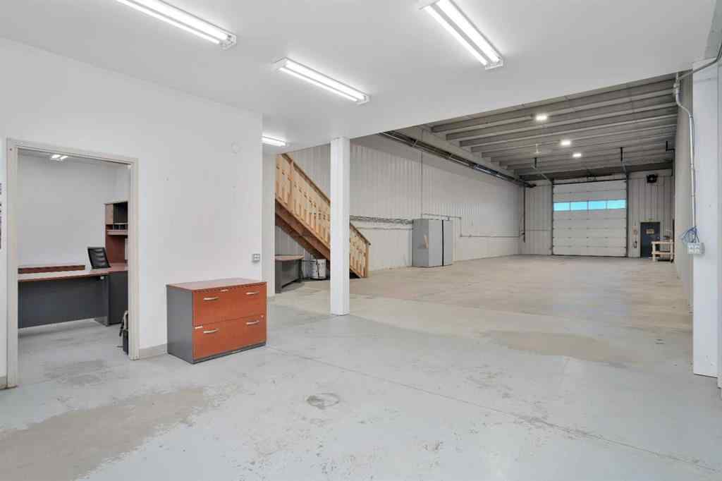 MLS® A2180523 - Unit #5 8 Gateway Boulevard  in Gateway Industrial Park Rural Clearwater County, Commercial