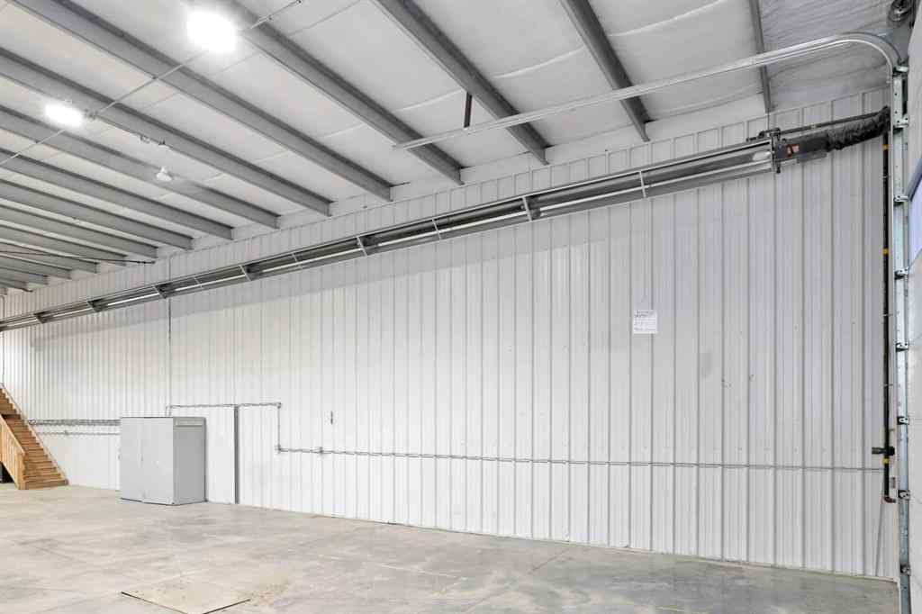 MLS® A2180523 - Unit #5 8 Gateway Boulevard  in Gateway Industrial Park Rural Clearwater County, Commercial