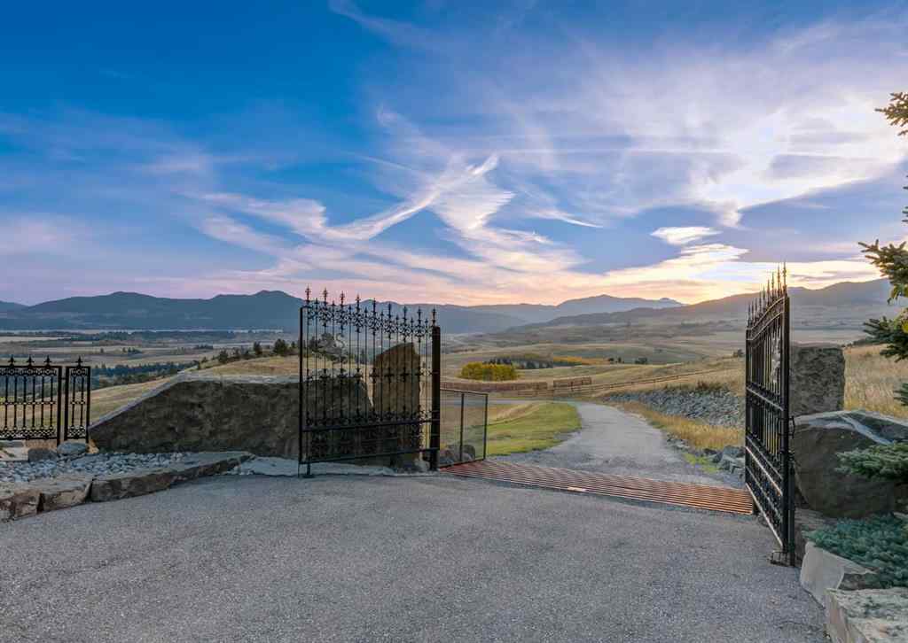 MLS® A2180679 - 2322 HIGHWAY 3   in NONE Rural Pincher Creek No. 9, M.D. of, Residential