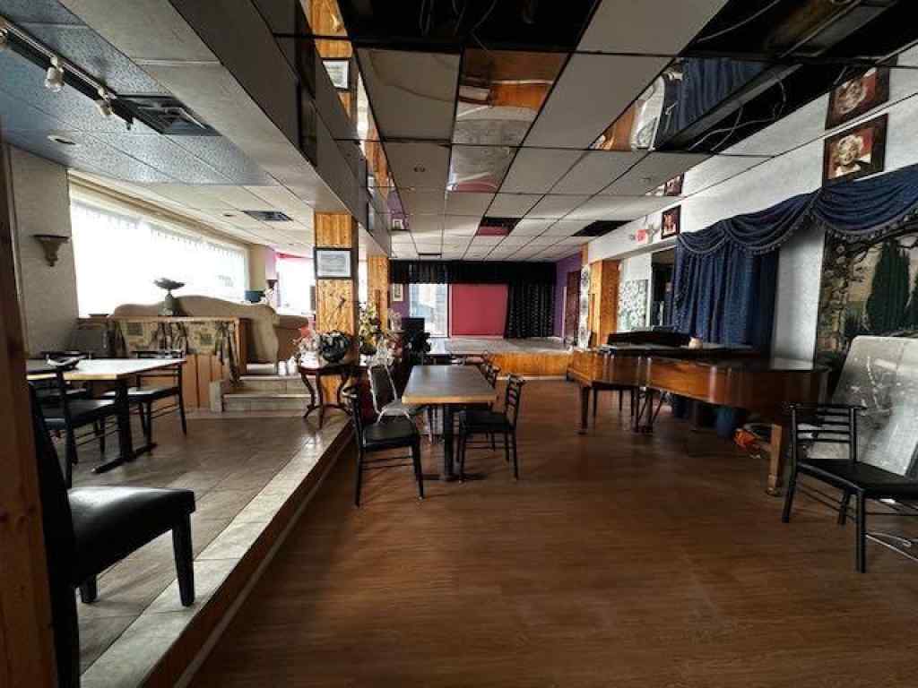 MLS® A2180717 - 5001 50 Street  in Downtown West Stettler, Commercial
